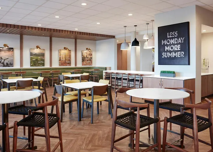 Fairfield By Marriott & Chicago 3* Matteson