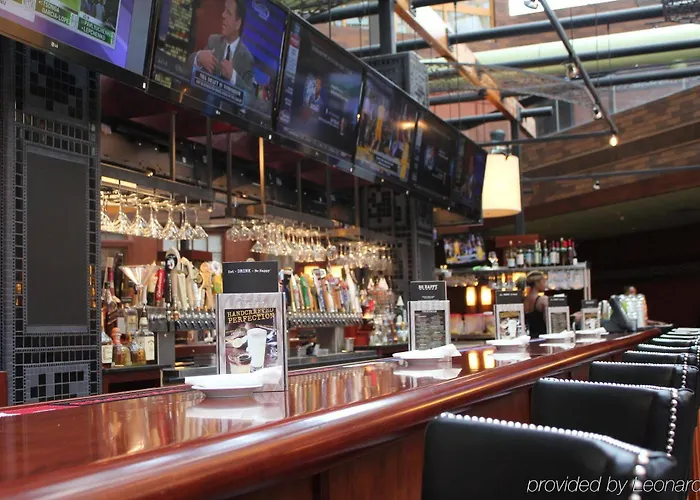 Hotel Fairfield By Marriott & Chicago
